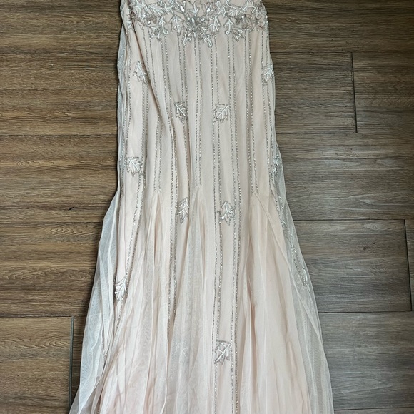 LACE & BEADS KEEVA NUDE BLUSH BRIDESMAID DRESS - Picture 13 of 16